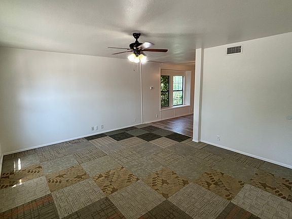 4th image of 103 E Moerbe Dr #A