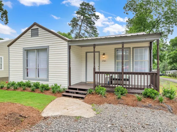 1701 27th Ave N, Hueytown, AL 35023