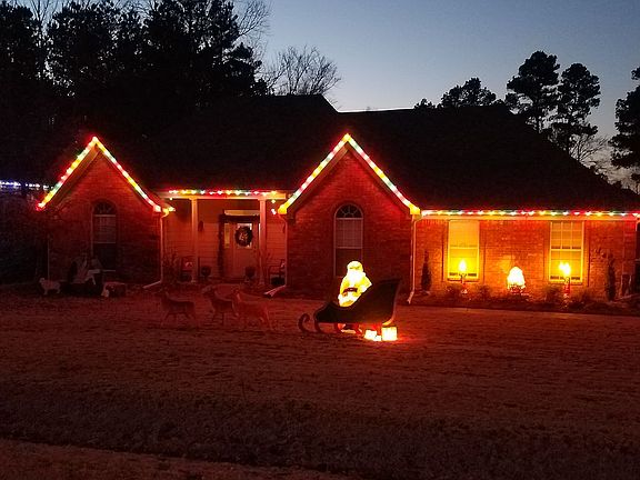 2nd image of 9854 Leslie Ln