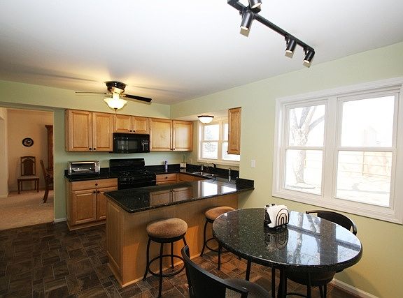 2nd image of 612 Scott Dr