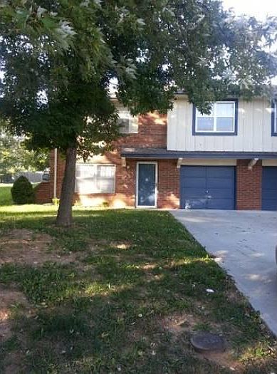 1st image of 1309 NW Cardiff Dr