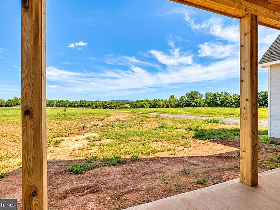 2nd image of 17293 Pond Meadow Trl