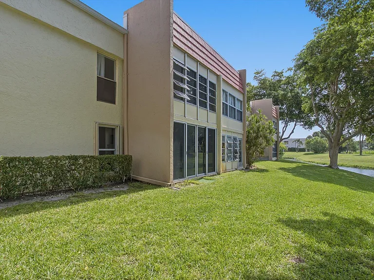 2800 Fiore Way #103 — Photo 28