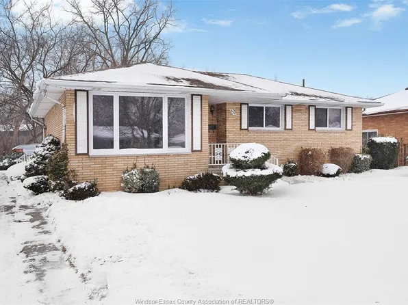 1675 Campbell Ave, Windsor, ON N9B 2K5