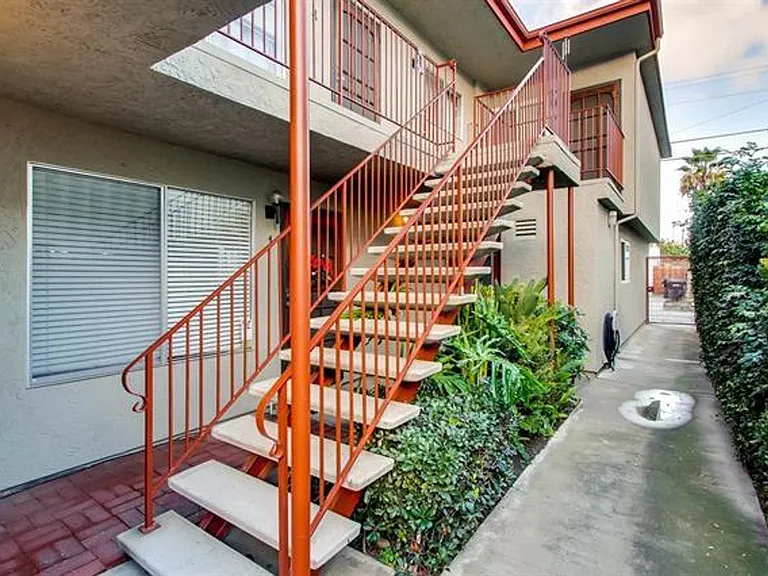 4425 Louisiana St #5 — Photo 2