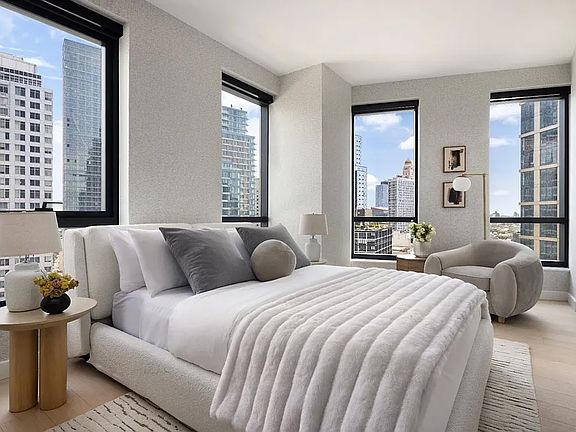 2nd image of 567 Fulton St #20D
