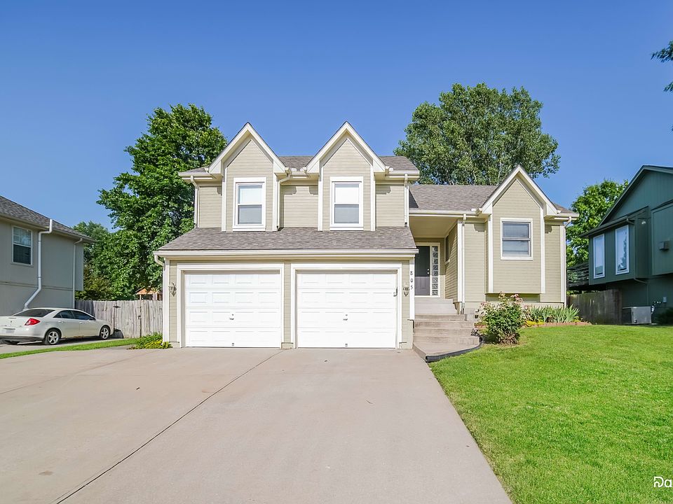 1st image of 805 SW Harvest Dr