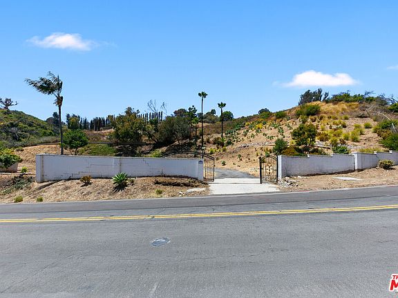 4th image of 3821 Carbon Canyon Rd