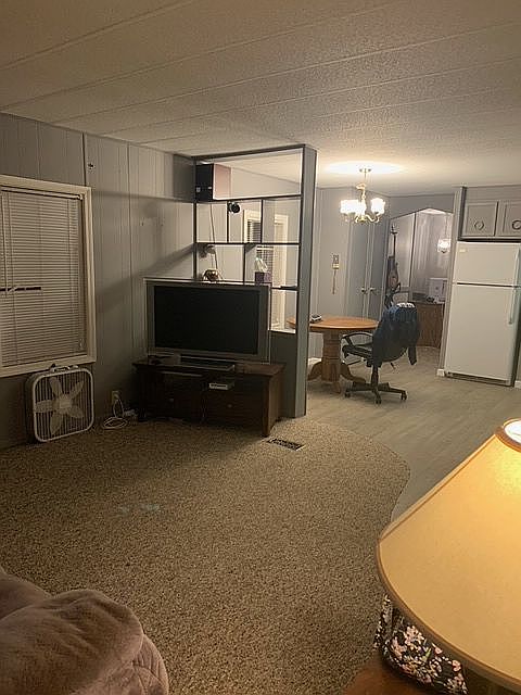 1st image of 6075 Country Way S