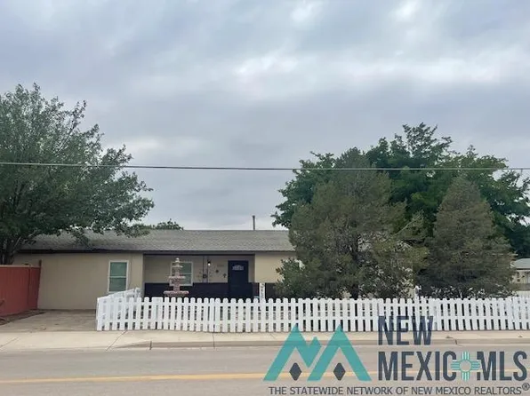 1301 W Briscoe Ave, Artesia, NM 88210