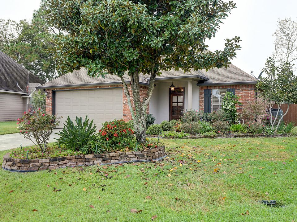1st image of 138 Country Village Dr