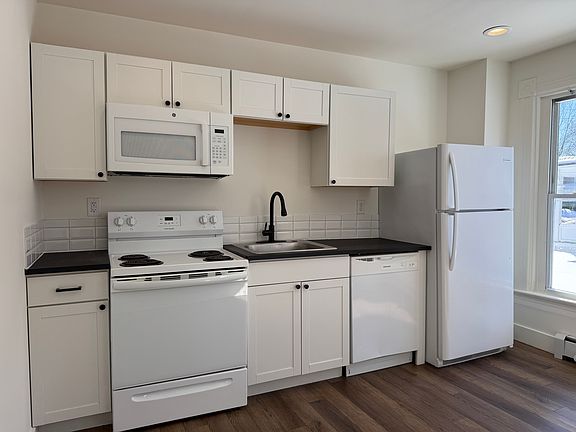 3rd image of 17 Sherman Ave #M