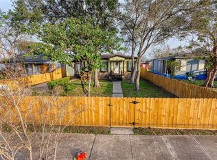 2610 Elizabeth St, Corpus Christi, TX 78404