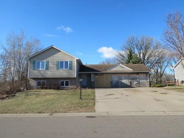 4620 Pond View Dr, Big Lake, MN 55309