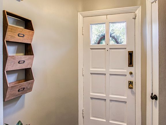 3rd image of 230 Grant Ave