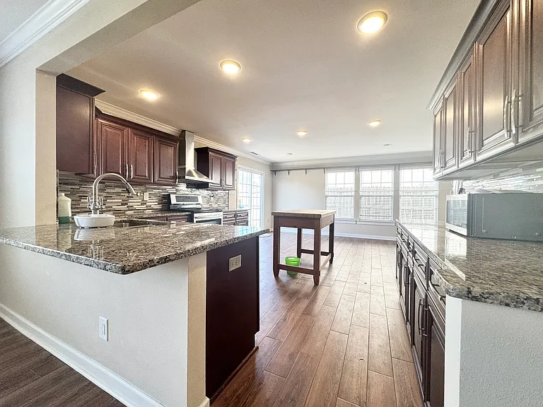 5544 Hammermill Dr — Photo 7