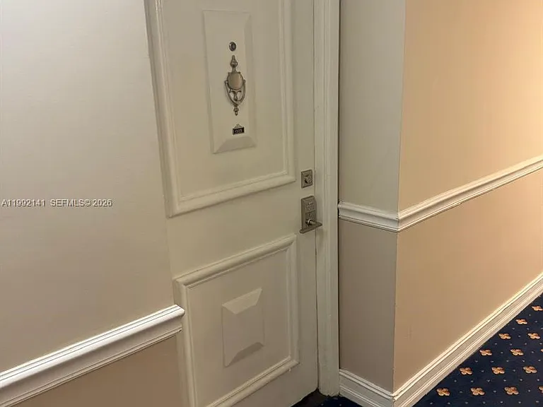 5005 Collins Ave #1525 — Photo 3