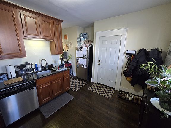 2nd image of 3231-33 N Booth St #A