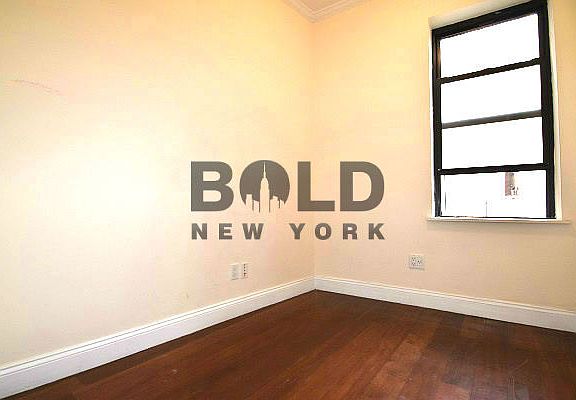 3rd image of 380 Broome St APT 5