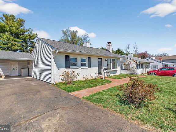 3rd image of 325 Austin Dr