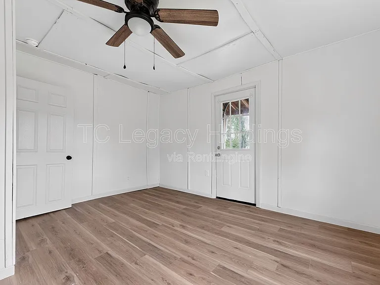 44 Holbert Ave — Photo 26