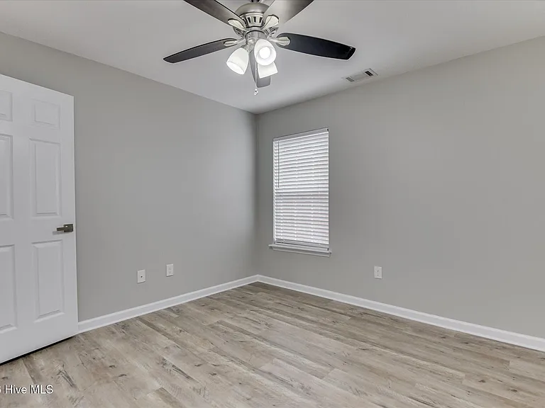 7604 Pleasantville Way — Photo 30