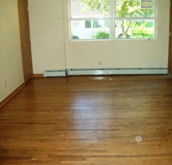 2116 Fisher St — Photo 3