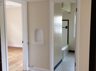 4874 N Port Washington Rd #4, Milwaukee, WI 53217