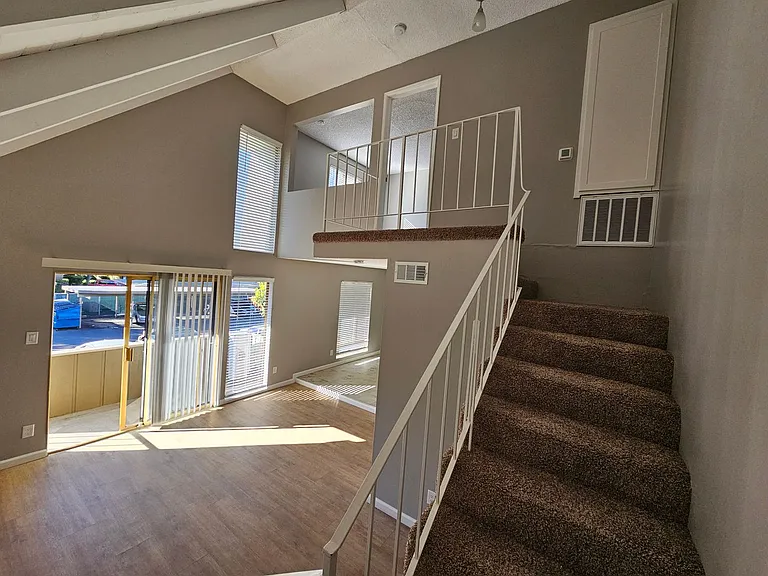 Providence House Apartments — Photo 17