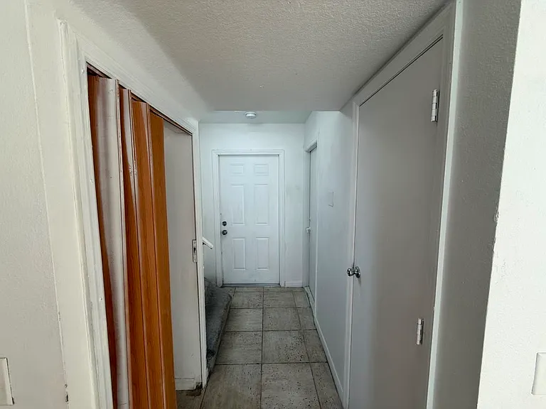 833 Caribbean Dr #A — Photo 30
