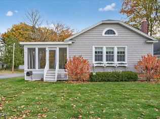 1158 Hedgewood Lane, Niskayuna, NY 12309
