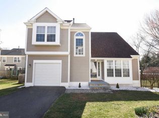 422 Foxridge Dr SW, Leesburg, VA