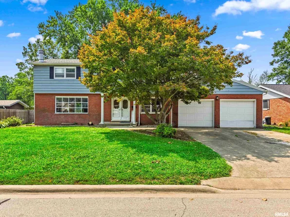 450 E Forestwood St, Morton, IL 61550
