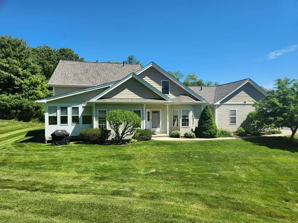 4 Apple Seed Dr Unit 4, Shrewsbury, MA 01545