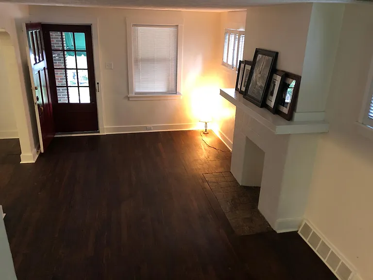 233 Sieaforth Ave — Photo 5