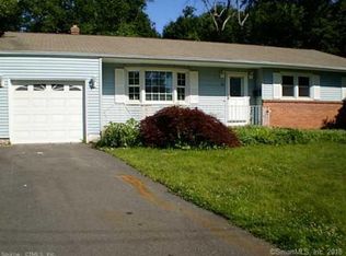 35 Woodmont Rd, West Hartford, CT 06117