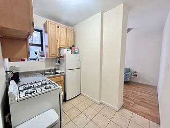 Rented by KNOCKKNOCK LLC