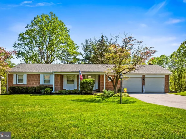 9802 Long View Dr, Ellicott City, MD 21042