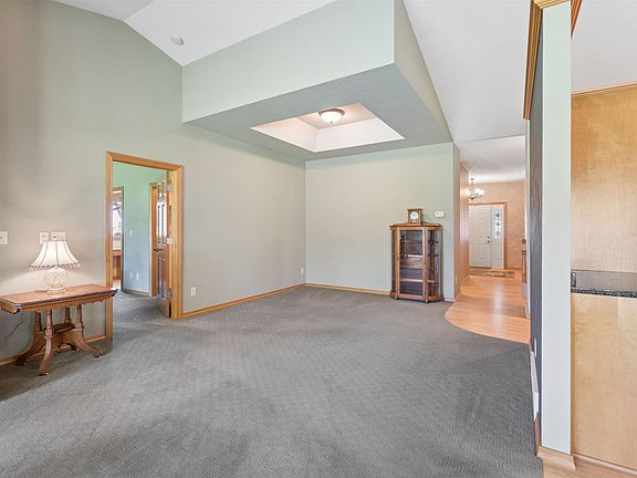 5th image of 3831 N Wayside Ln