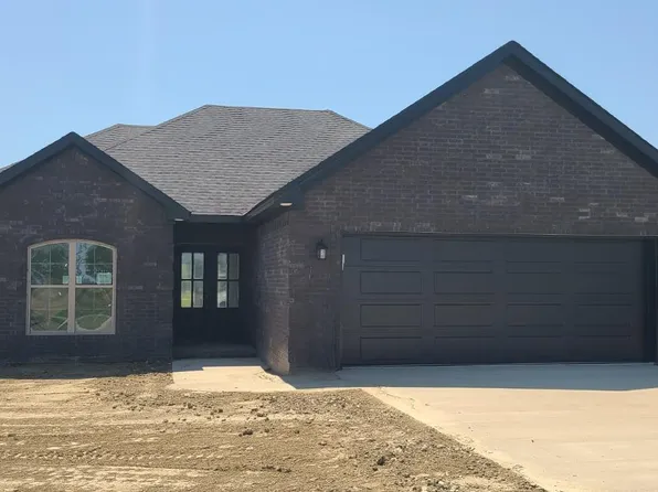 213 Quincy Cir, Trumann, AR 72472