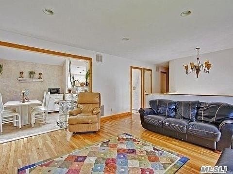 4th image of 66 Sherbrooke Dr