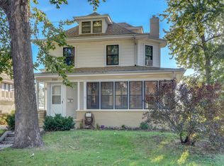 2333 Hanscom Blvd, Omaha, NE 68105