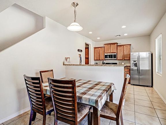 5th image of 1701 Chisholm Trl NE