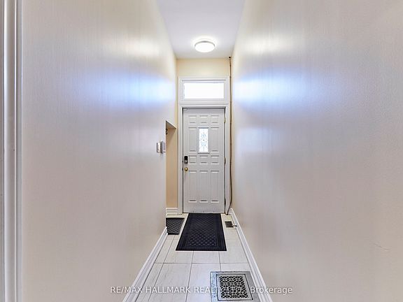 2nd image of 95 Wolseley St