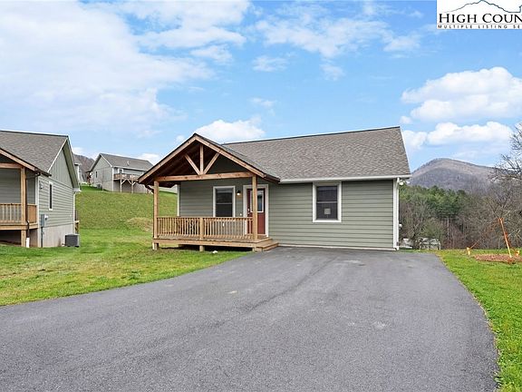 3rd image of 151 Pitts Way #151