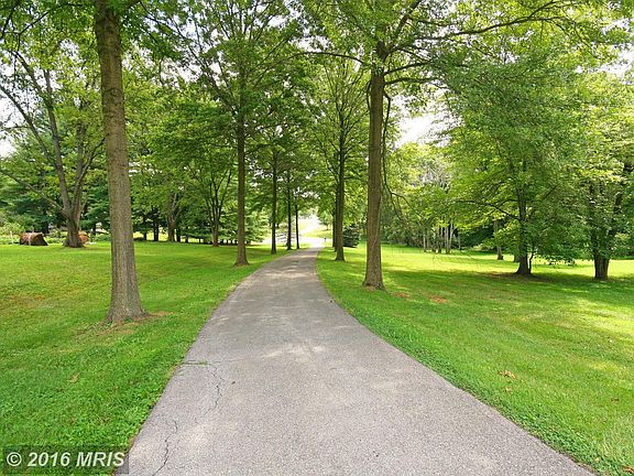 5th image of 3159 Pheasant Run