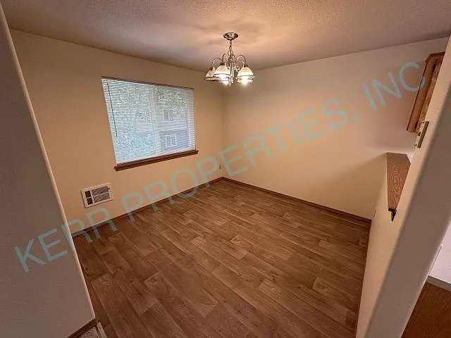 Spacious 2-Bed, 2-Bath Haven in Gresham - 1126 Sq Ft of Comfort! — Photo 4