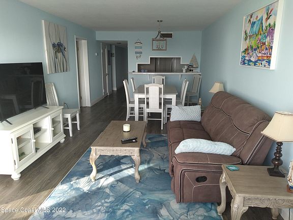 5th image of 555 Fillmore Ave APT 405