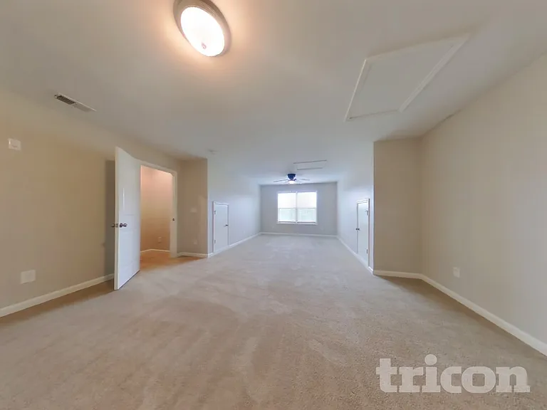 3444 Baylor Cir — Photo 11