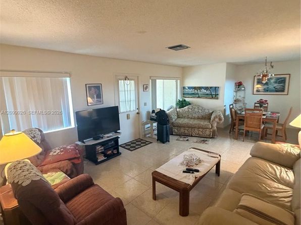 5949 La Pinata Blvd APT D-2